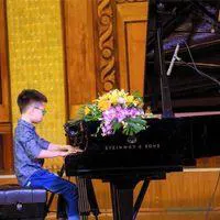 Trung Tâm Nghệ Thuật Romantic