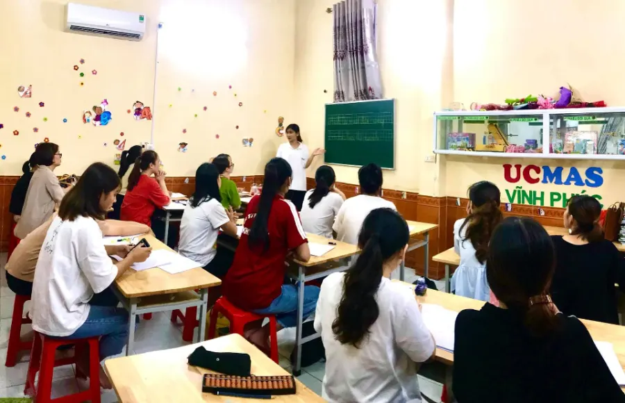 Trung Tâm Luyện Chữ Đẹp Thùy Loan