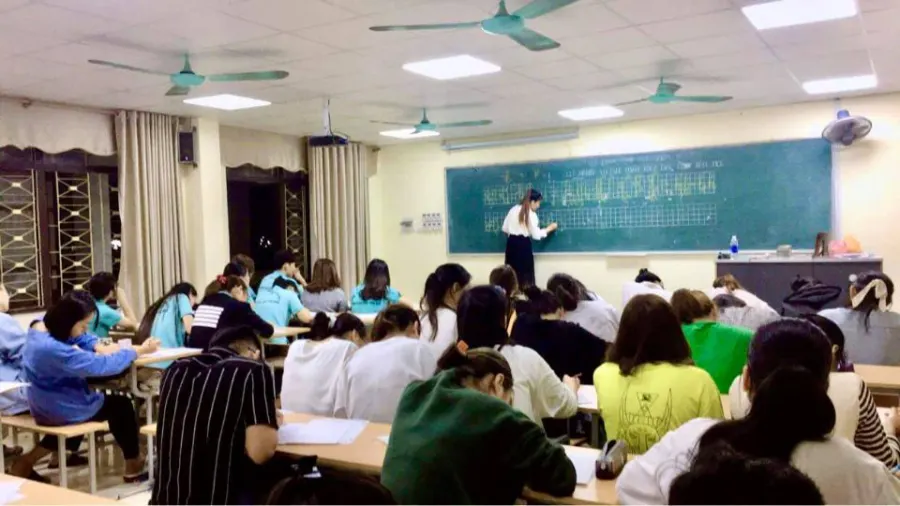 Trung Tâm Luyện Chữ Đẹp Thùy Loan
