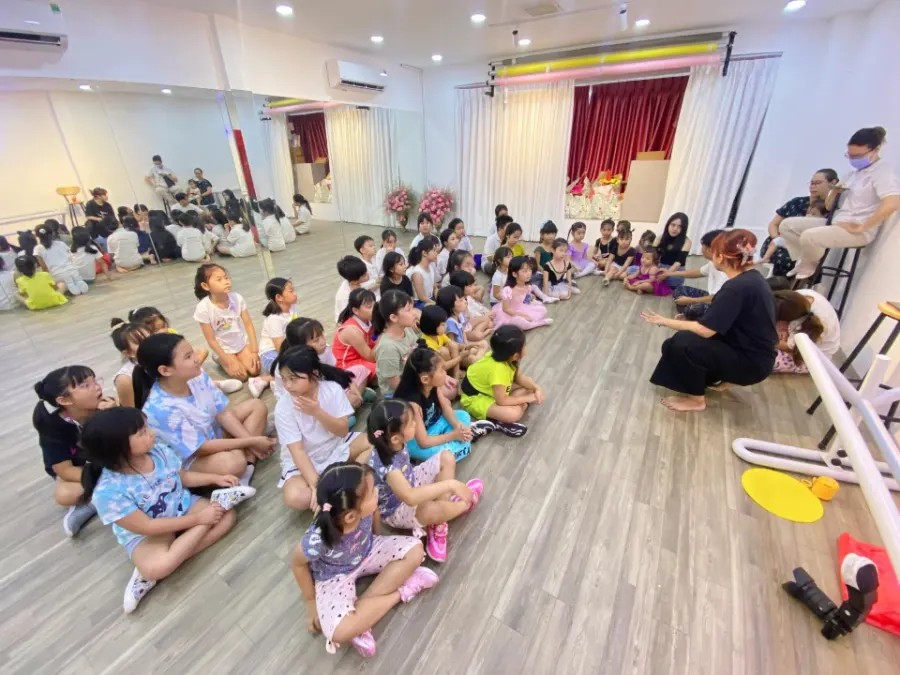 Trung Tâm Nghệ Thuật Lollipop