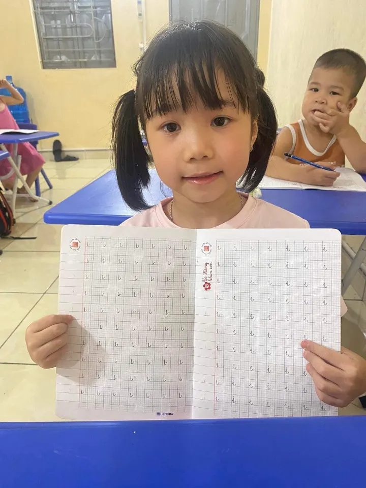 Trung Tâm Luyện Viết Chữ Đẹp Cô Hằng
