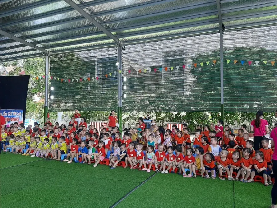 Trường Mầm Non Sao Sáng (Bright Stars)