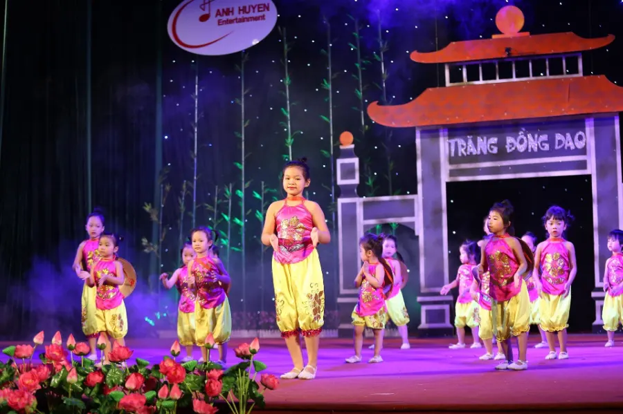Trung Tâm Nghệ Thuật Ánh Huyền