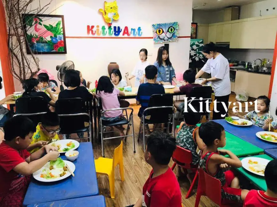 Lớp Mỹ Thuật Trẻ Em Kitty Art