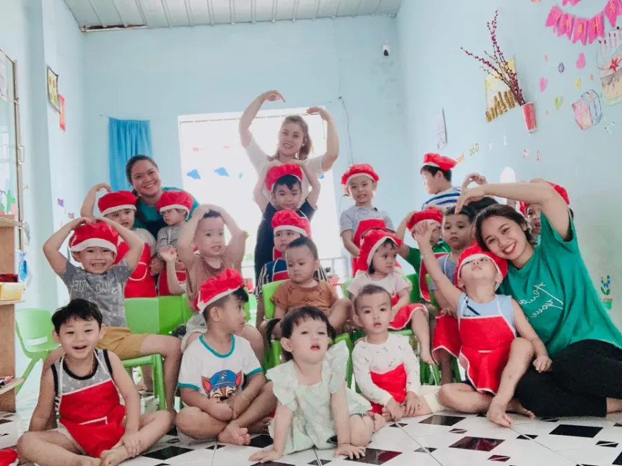 Trường Mầm Non Hoa Nắng