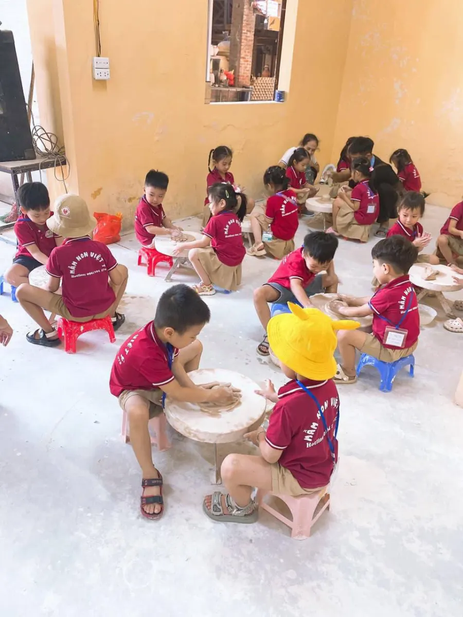 Trường mầm non Việt Ý Montessori