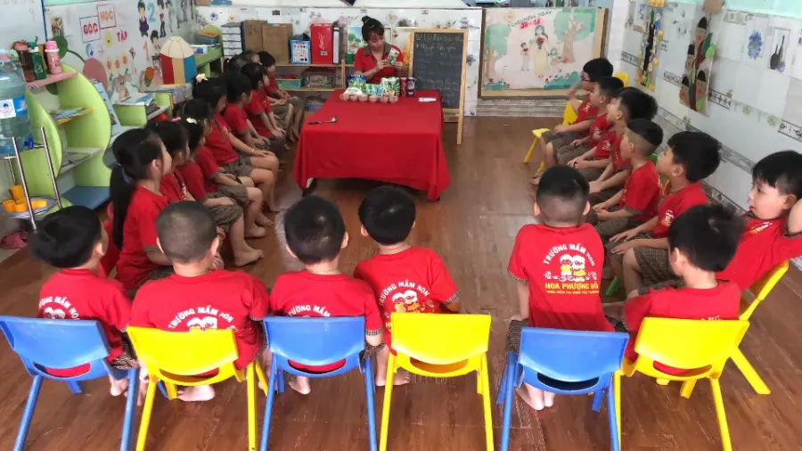 Mầm Non Hoa Phượng Đỏ