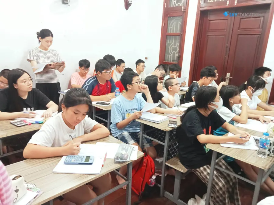 Trung tâm Sky Education Center