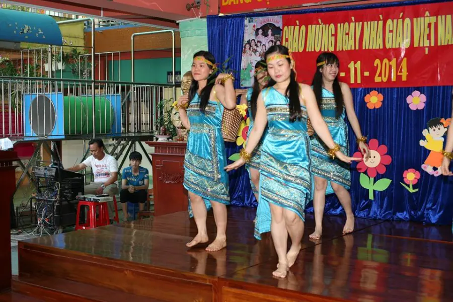 Trường mầm non Hoa Hồng