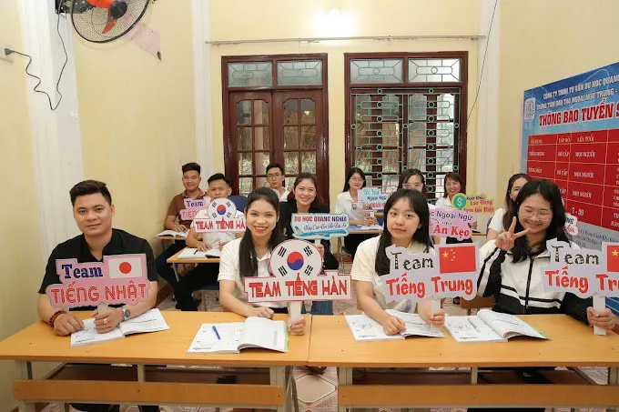 Trung tâm Ngoại Ngữ Quang Nghĩa