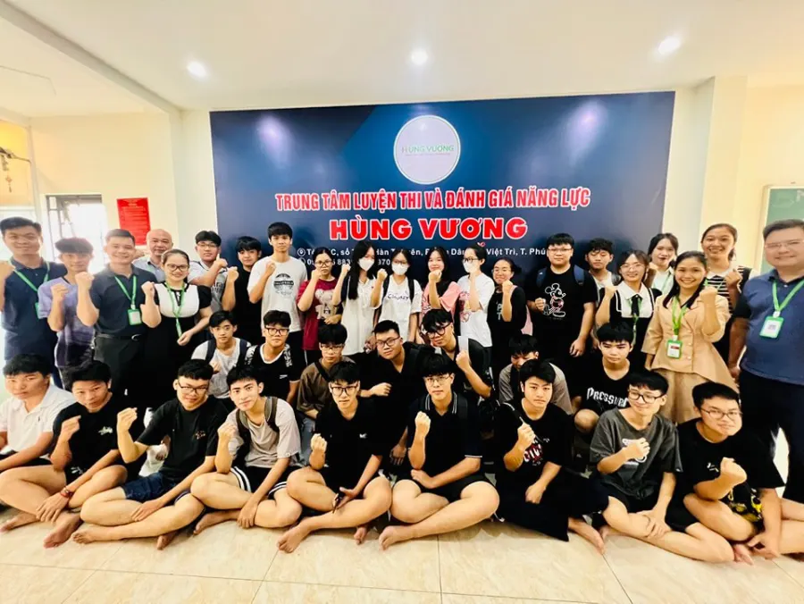 Trung tâm luyện thi & ĐGNL Hùng Vương