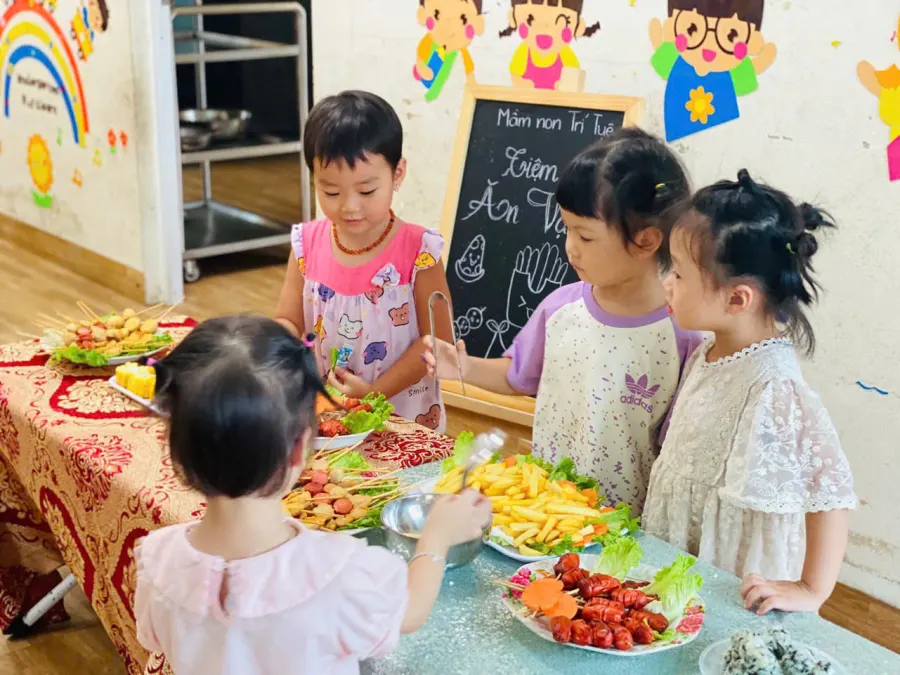 Trường mầm non Trí Tuệ Việt (VietIQ Preschool)