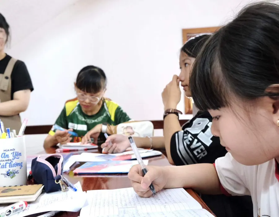 Tiếng Trung Đà Nẵng - Easy Chinese AOEC