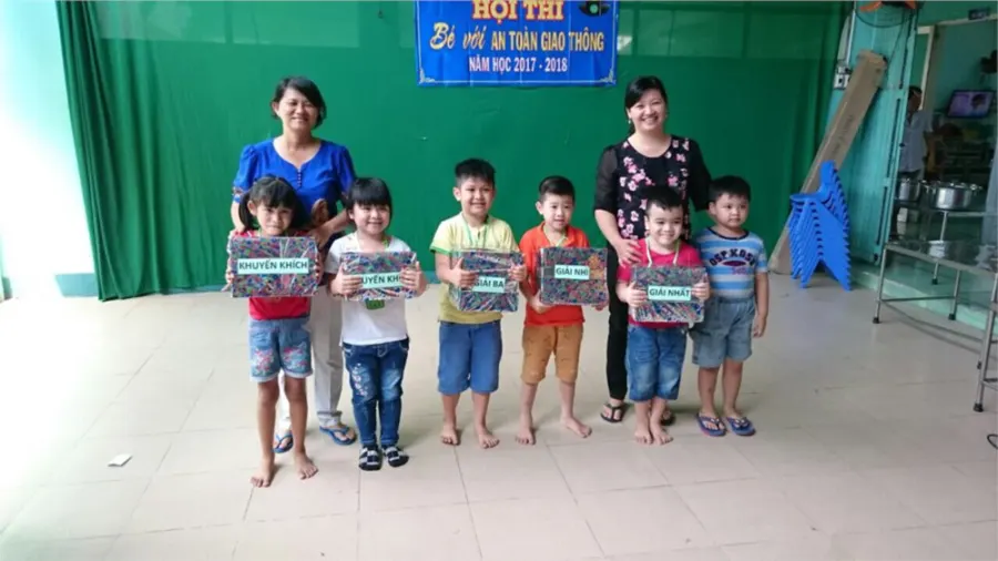 Trường mầm non Bông Hồng