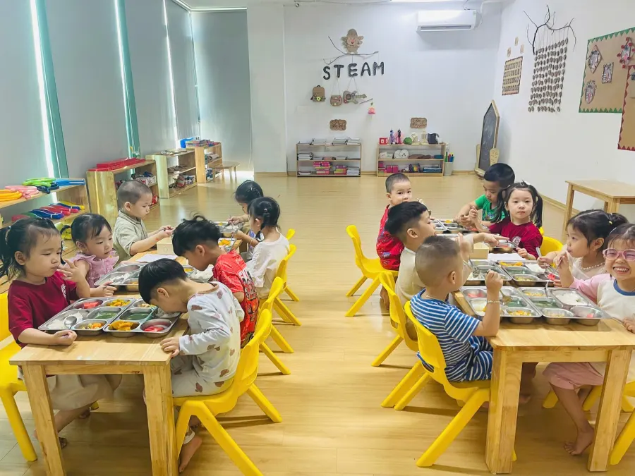 Trường mầm non Happy Kids - TP Hạ Long