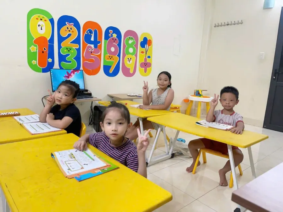 Trung tâm toán Tư Duy Rainbows