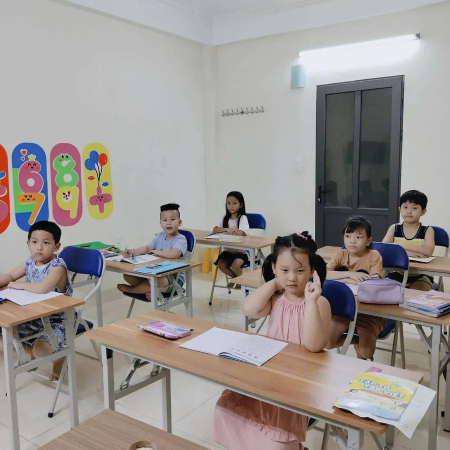 Trung tâm toán Tư Duy Rainbows