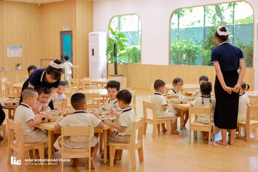 Trường Mầm non Hòn Đảo Tí Hon - Little Island Academy