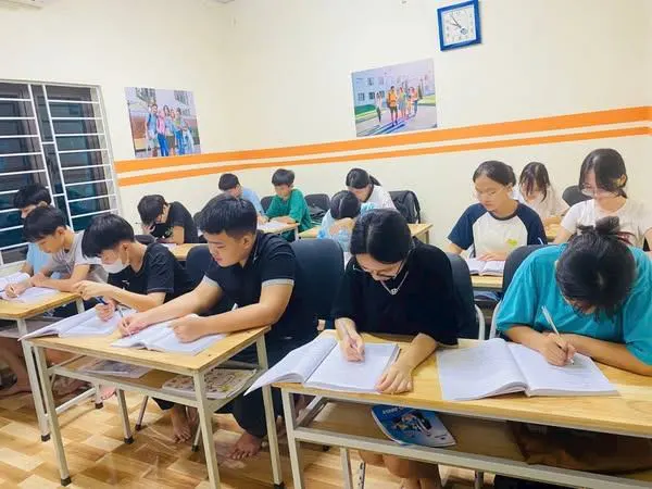Trung tâm Ngoại Ngữ Ms Thơm - KĐT Đồng Văn Xanh