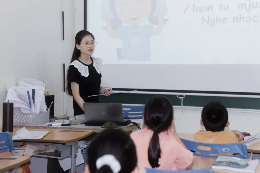 Trung tâm Ngoại Ngữ Dương Kinh Cs1