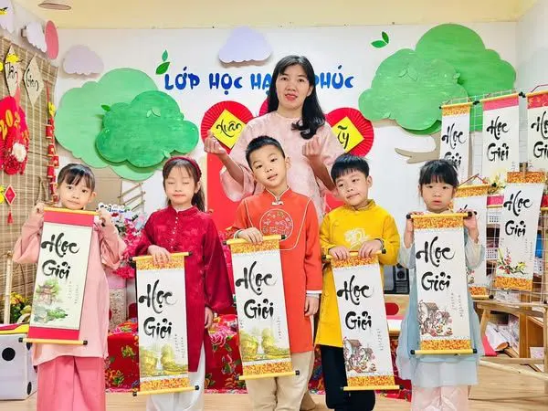 Trường Mầm non Hoa Sữa