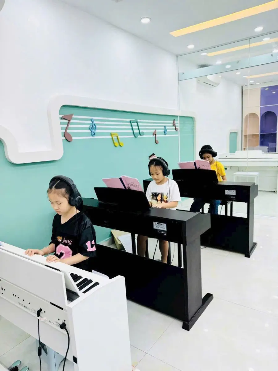 Trung tâm Tư vấn Du học Trang Vi Education