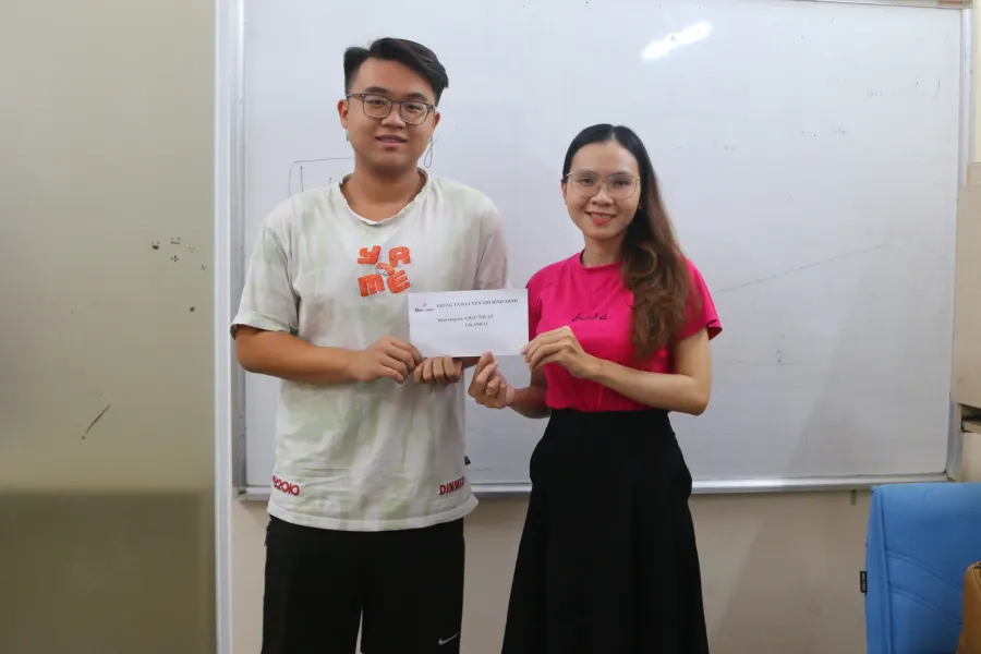 Trung tâm Luyện Thi Bình Minh