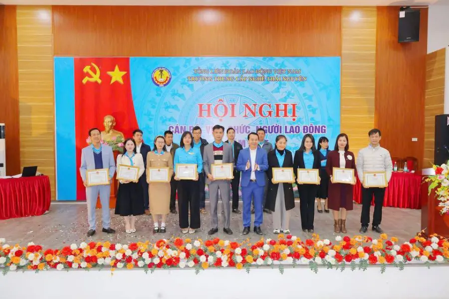 Trường Trung Cấp Nghề Thái Nguyên
