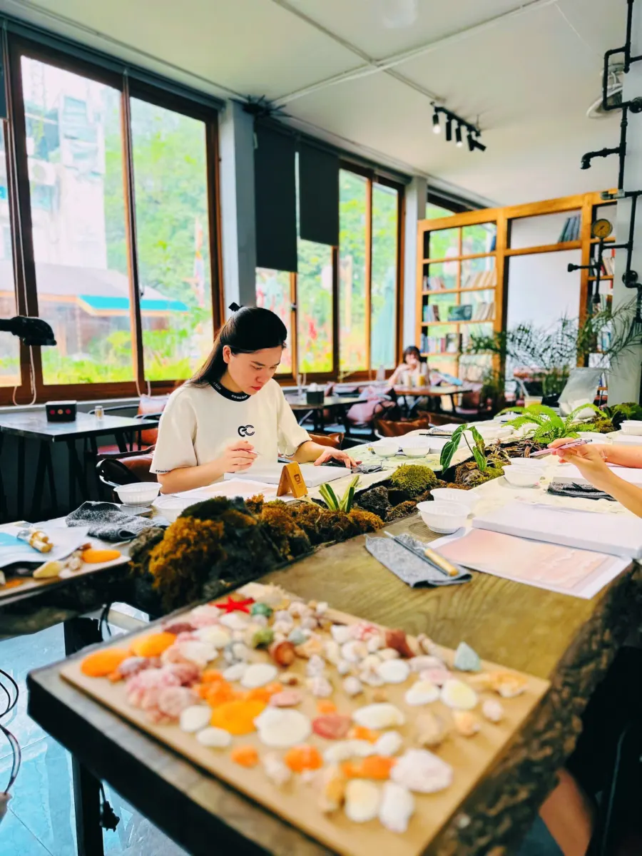 Lớp Vẽ 1618 Art Hub