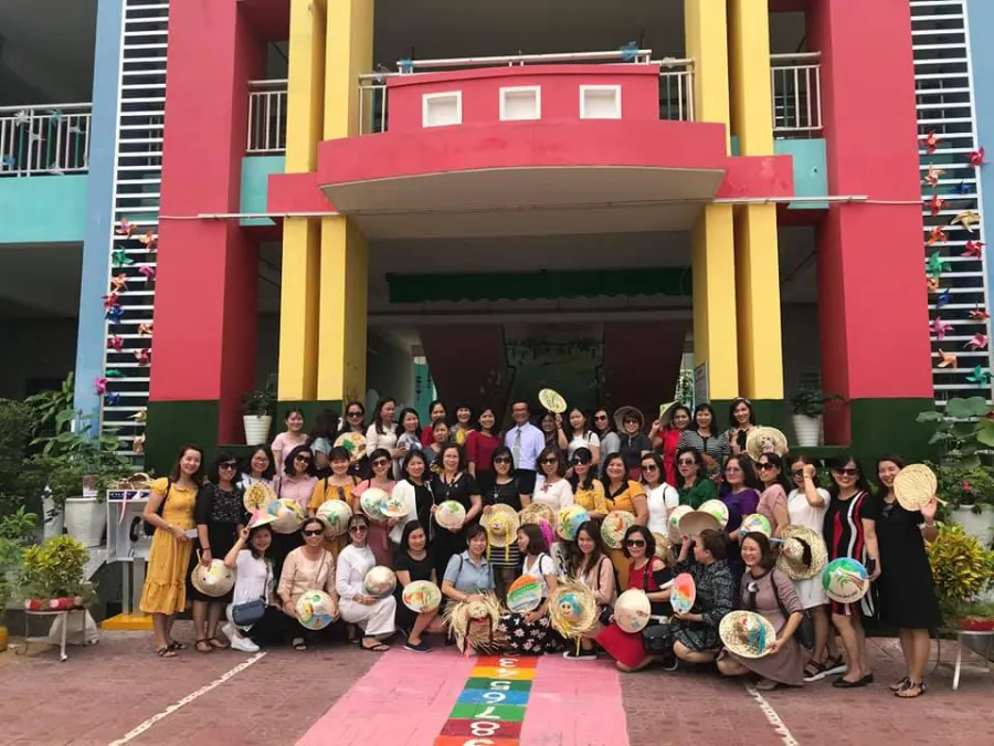 Trường mầm non Vàng Anh