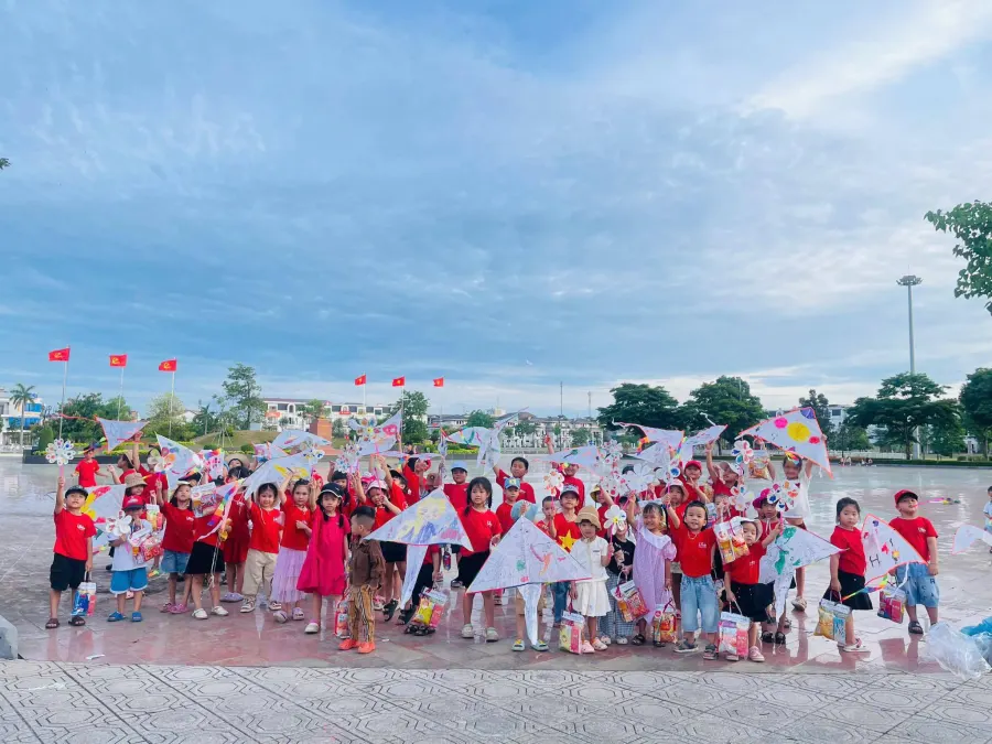 Trung tâm Ngoại Ngữ IShine