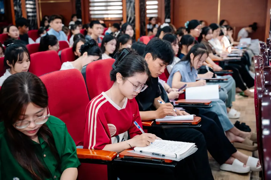 Trường Đại học Vinh - Vinh University