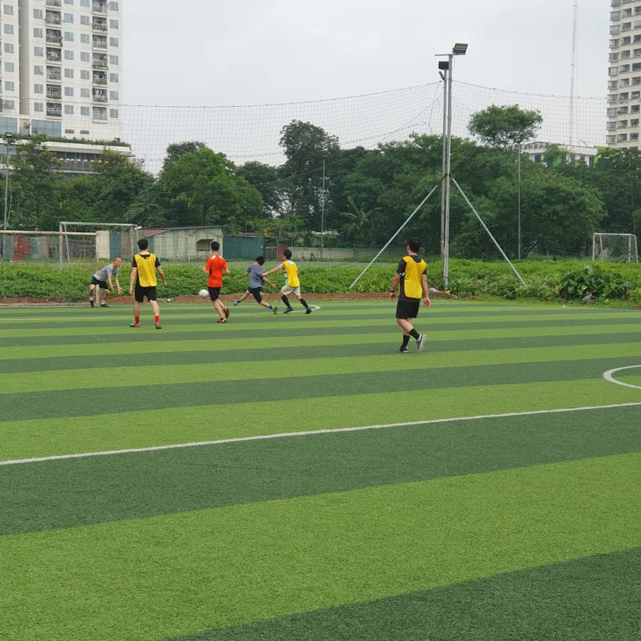 Lớp Dạy Đá Bóng Người Lớn