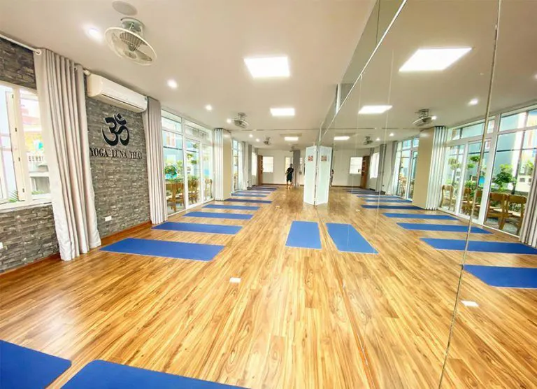 Trung tâm Yoga Luna Thái