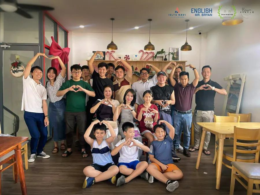 Lớp English With Mr. Bryan - IELTS / PTE / Giao Tiếp - Cơ sở 2