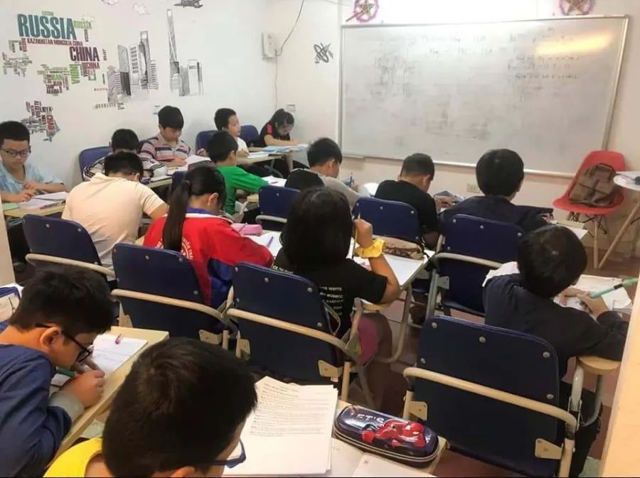 Trung tâm Ngoại Ngữ Quang Vinh