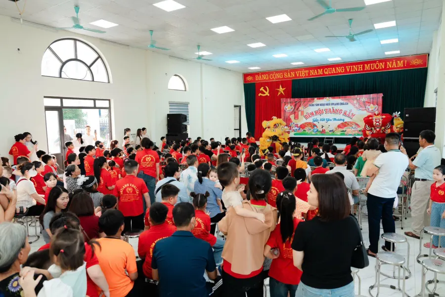 Trung tâm Skyland English