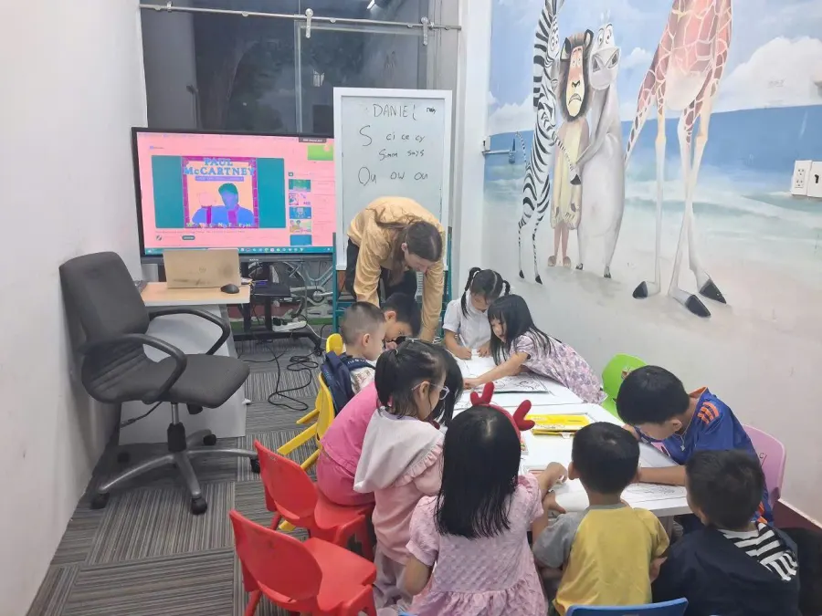 Trung tâm MTN English Center