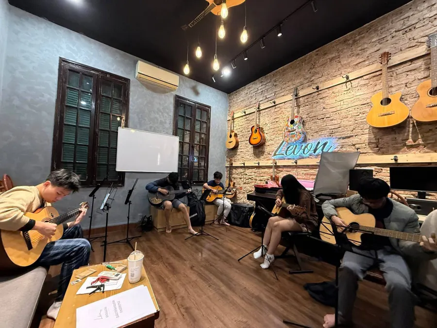 Trung tâm Âm nhạc Piano Home Cs4