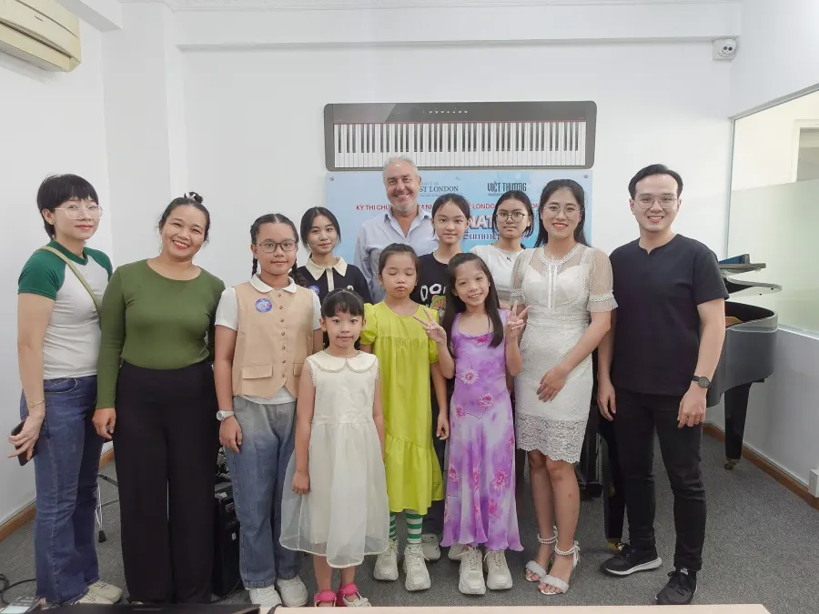 Trung tâm Âm Nhạc Ngân Hà