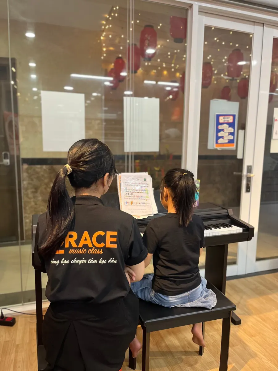 Lớp Nhạc Ân Điển - Grace Music Class - Cs1 Tân Bình