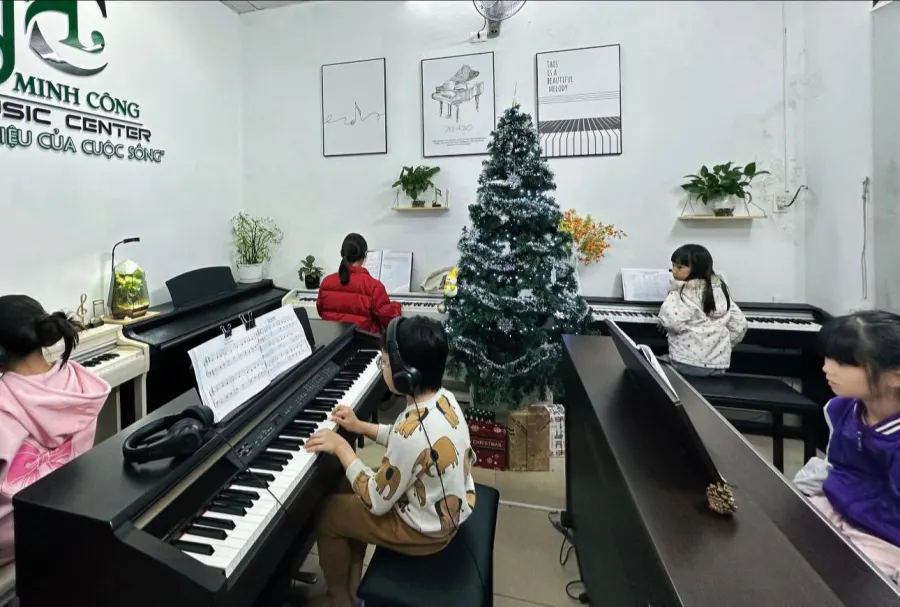 Trung tâm Âm Nhạc Minh Công