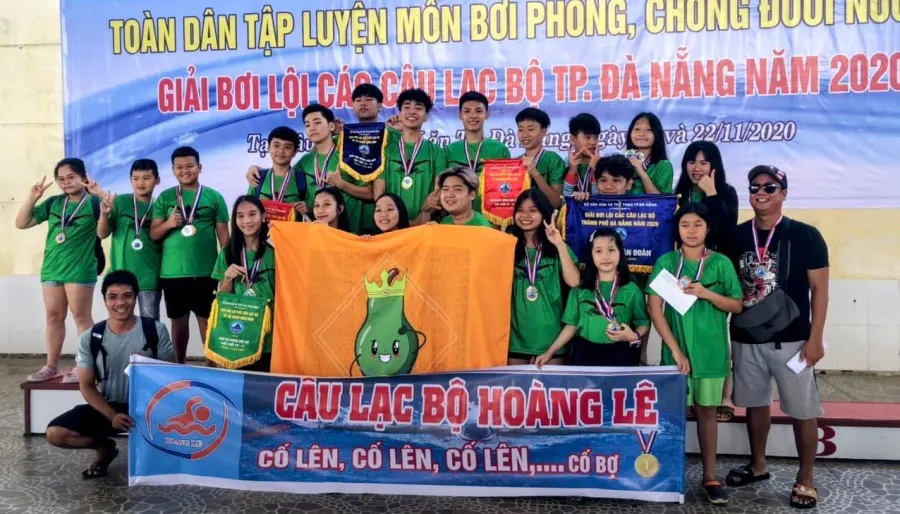 Câu lạc bộ bơi lội Hoàng Lê