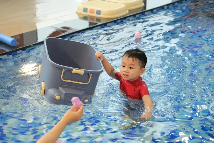 Trung tâm Lifeswim - Đào tạo bơi sinh tồn