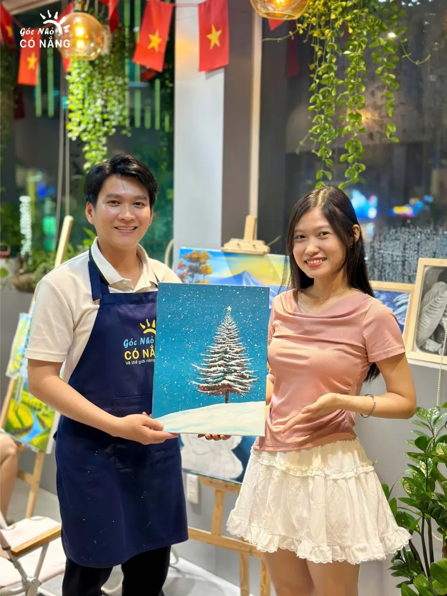 Lớp Vẽ Góc Nhỏ Có Nắng