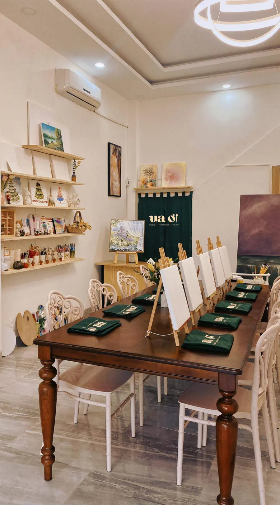 Lớp Vẽ Ua Ơi Studio