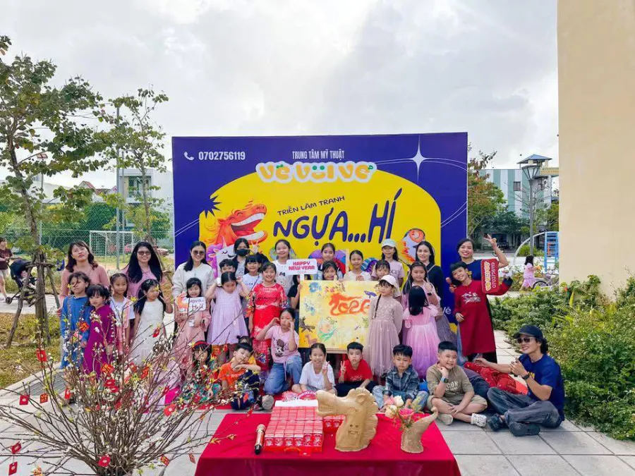 Lớp học Vẽ Vui Vẻ