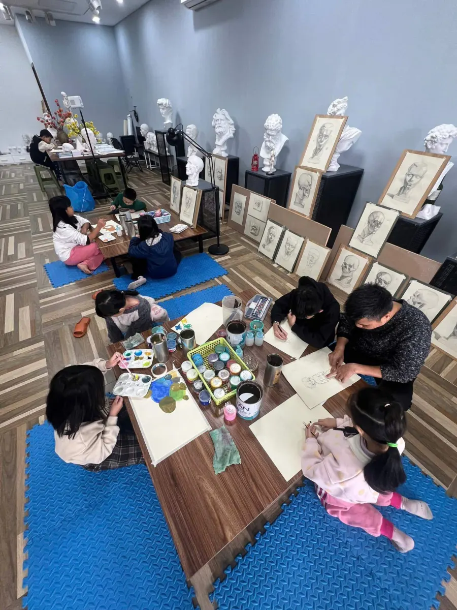 Lớp Vẽ DO'Artclass