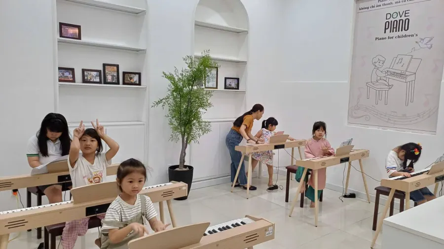 Trung tâm Âm nhạc LTi Music School