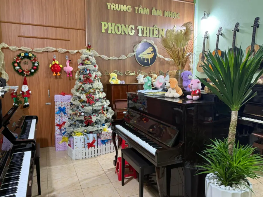 Trung tâm Âm Nhạc Phong Thiên Cầm